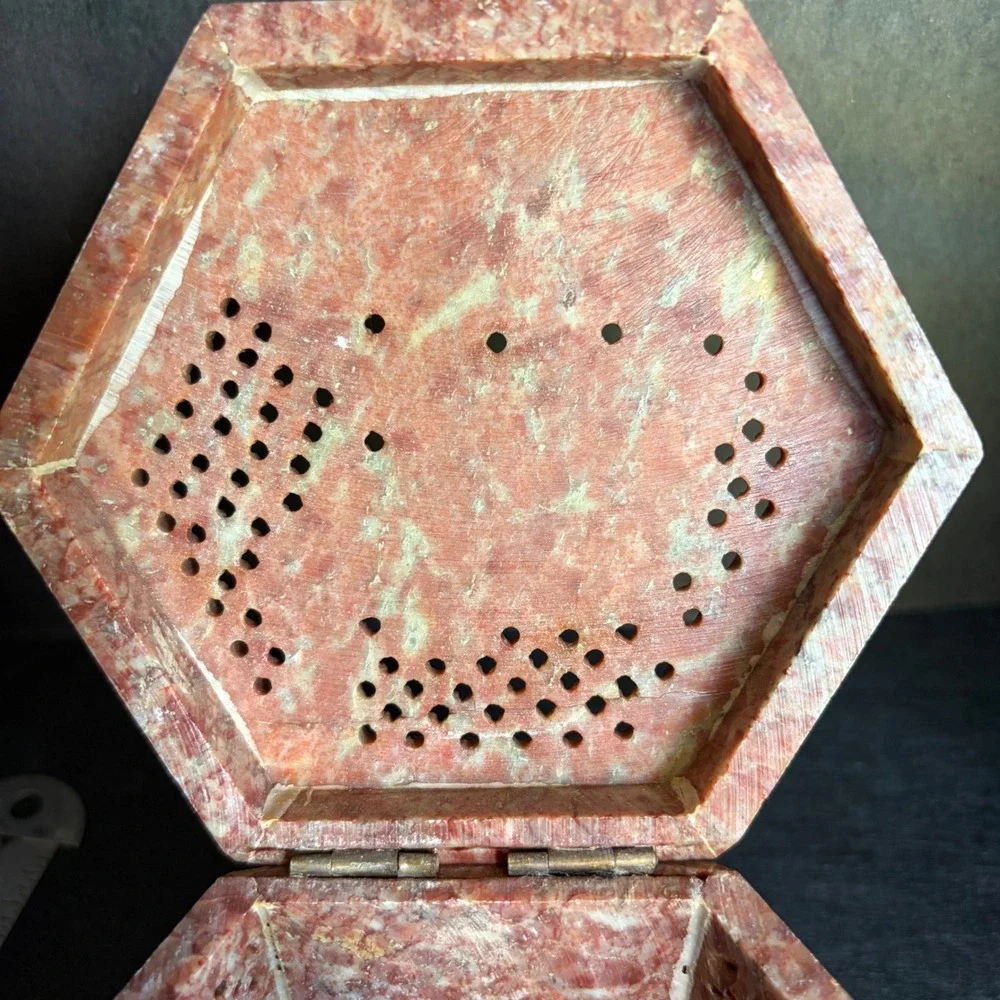 Unbranded hand carved
